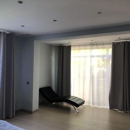 Villa With Heated Pool And Jacuzzi Close To Puerto Banus And Beach Естепона Екстер'єр фото